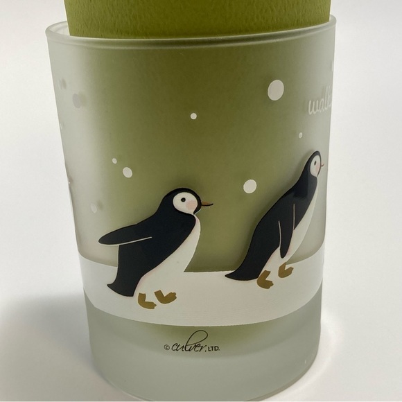 Culver penguins frosted walking through a winter wonderland glass - Picture 8 of 11